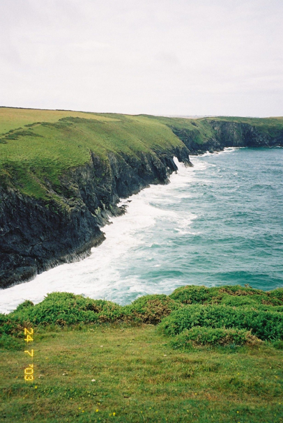 18 dramatic coastline of cornwall